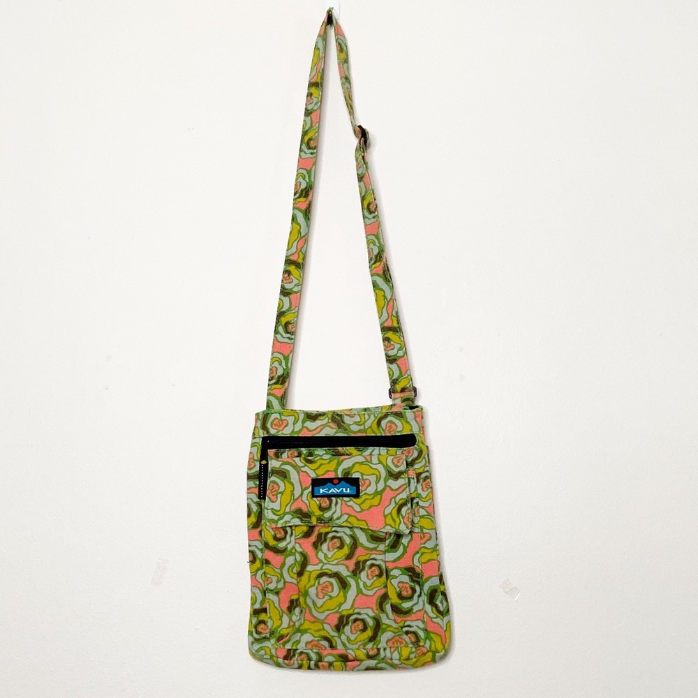 KAVU |  Keeper Crossbody in Retro floral print